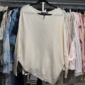 ✨ 2/$40 ✨ BCBGMaxAzria Ivory Knit Top